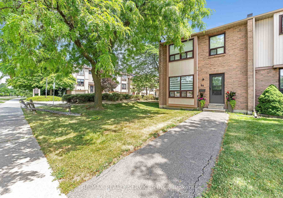 guildford-crescent-brampton-ontario-w12375828