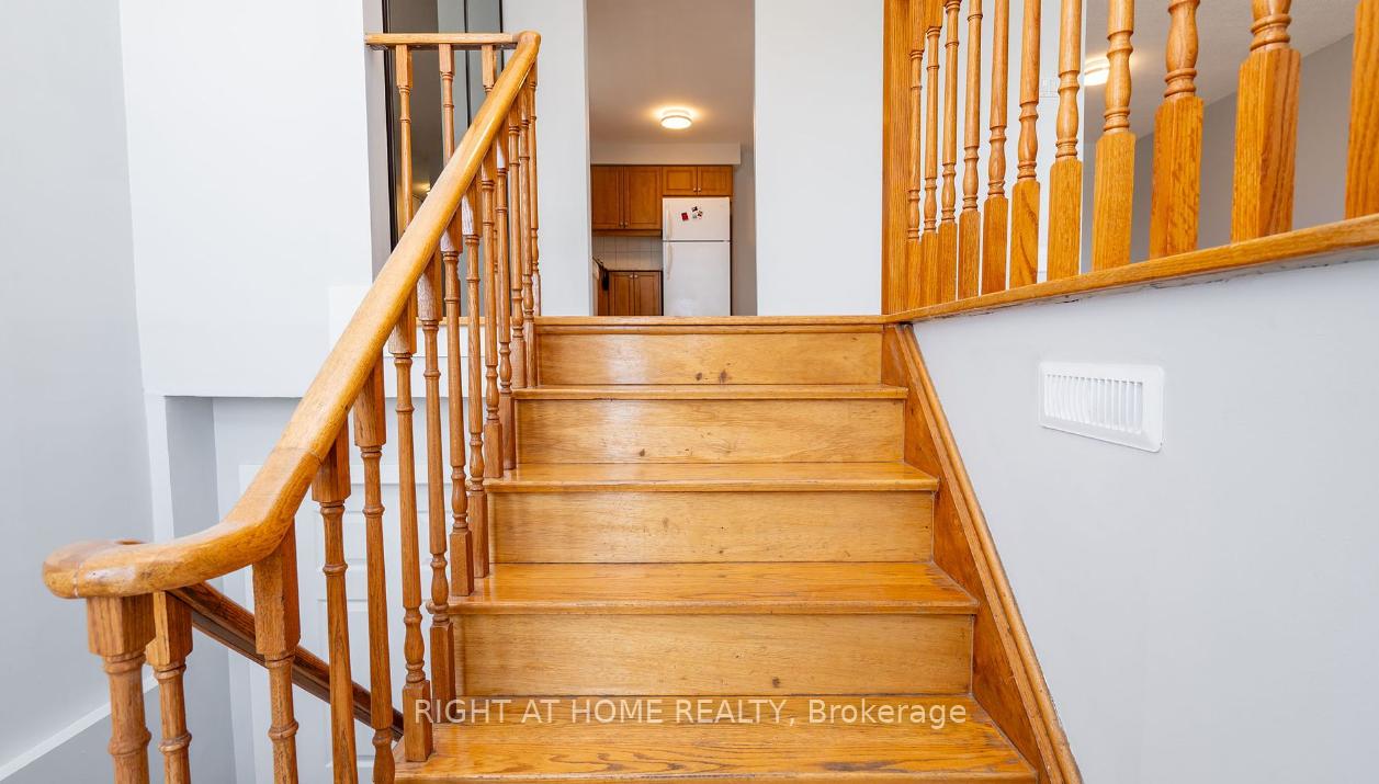 4122-dursley-crescent-mississauga-ontario-w12375988