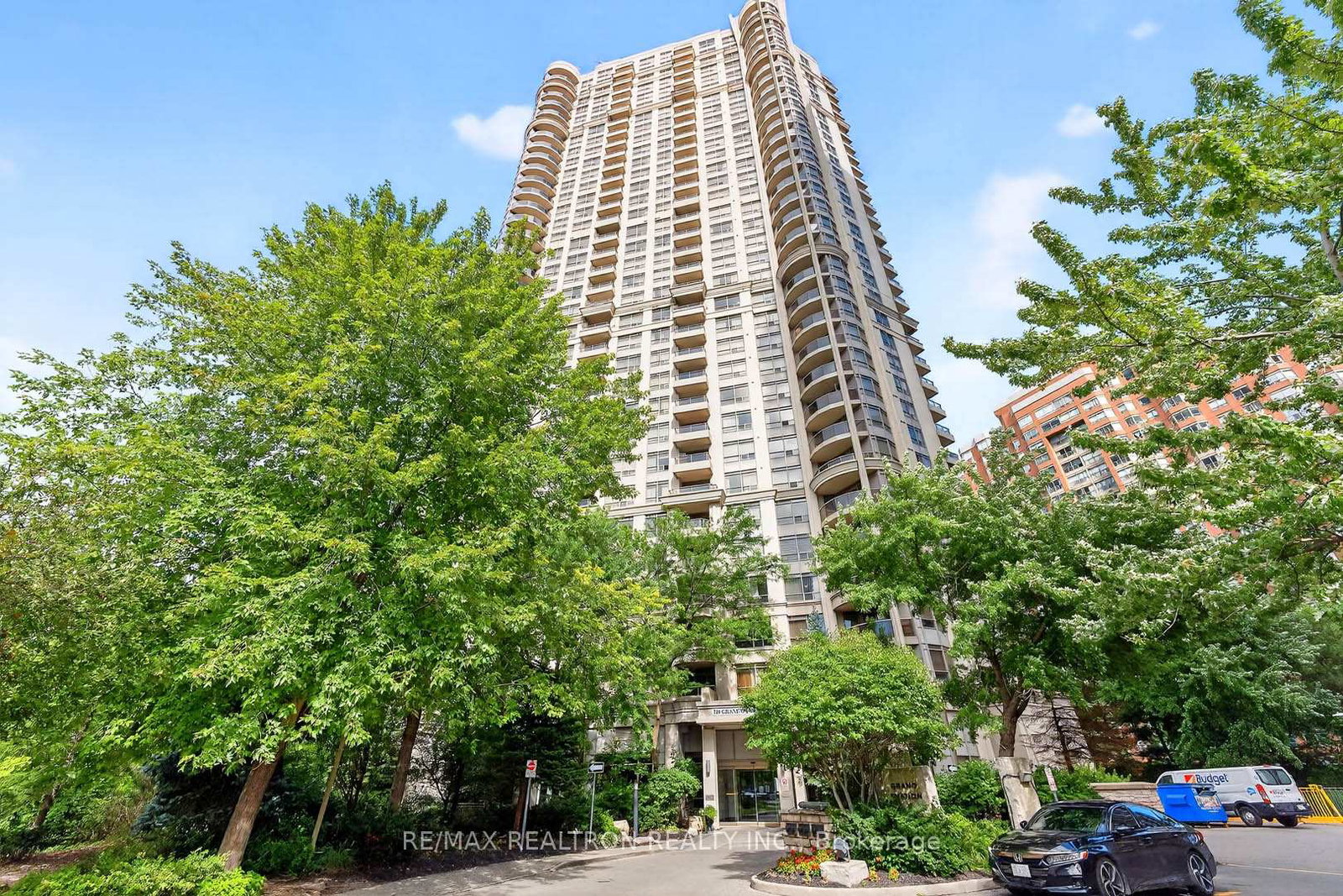 310-burnhamthorpe-road-w-mississauga-ontario-w12376353