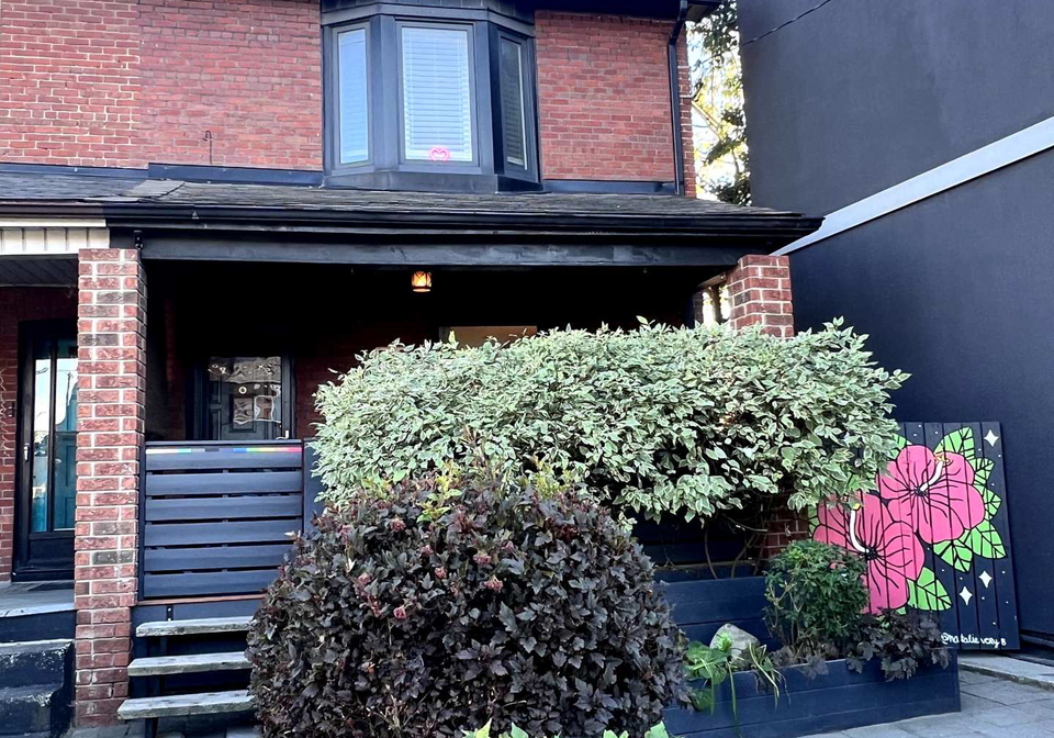 2043-davenport-road-toronto-ontario-w12376541