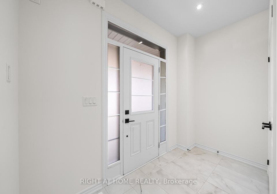 471-bergamot-avenue-milton-ontario-w12376571