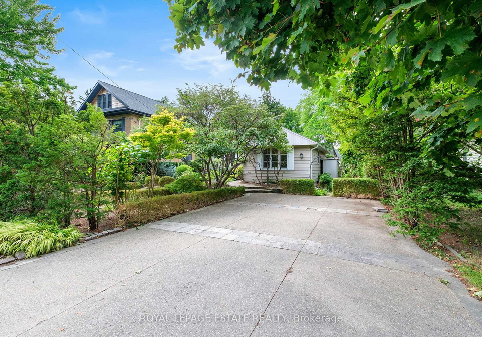 254-reynolds-street-oakville-ontario-w12376585