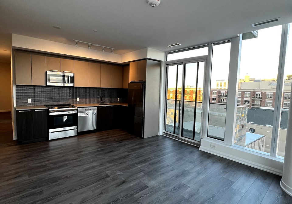 4208-dundas-street-w-etobicoke-ontario-w12376615