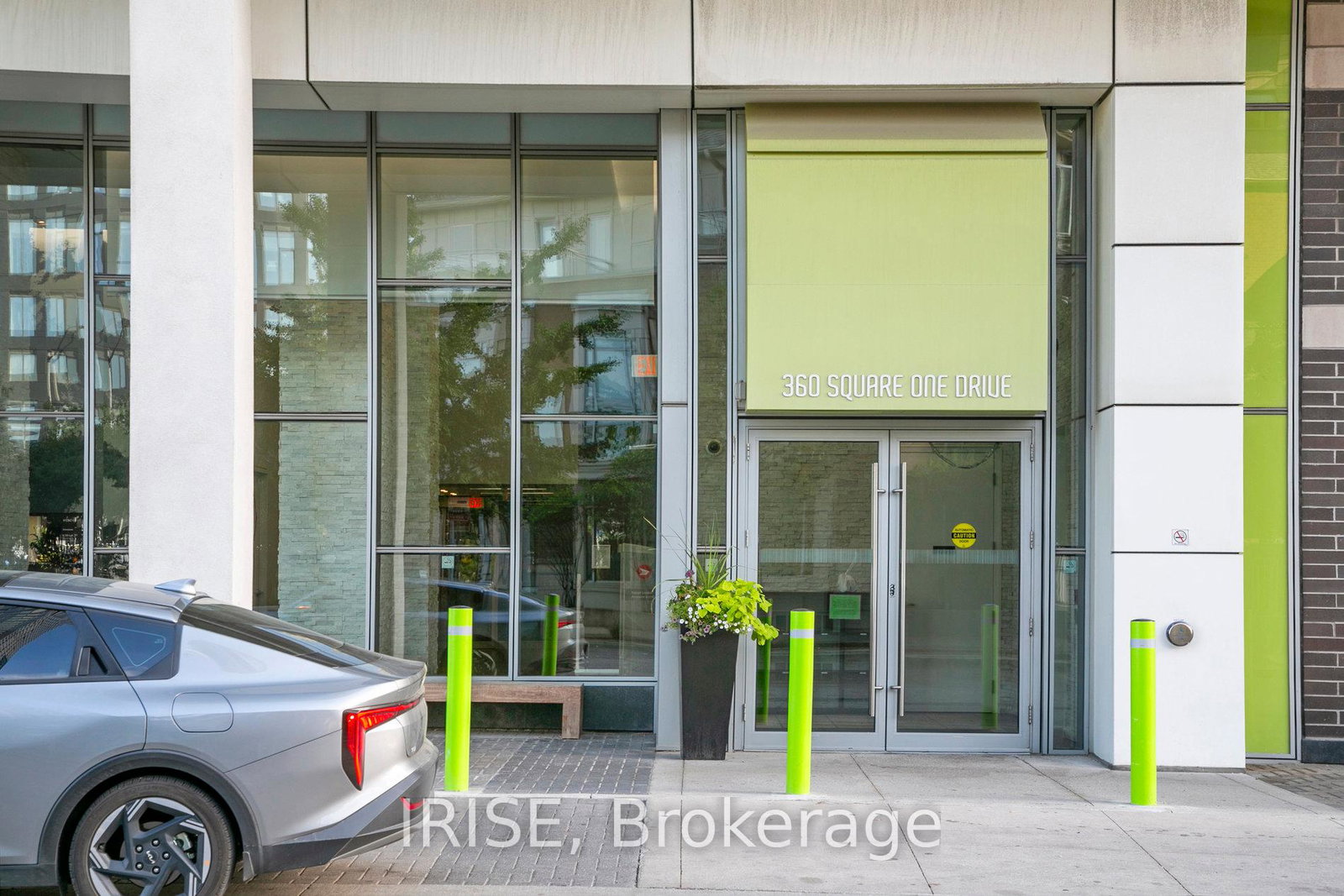 360-square-one-drive-mississauga-ontario-w12376670