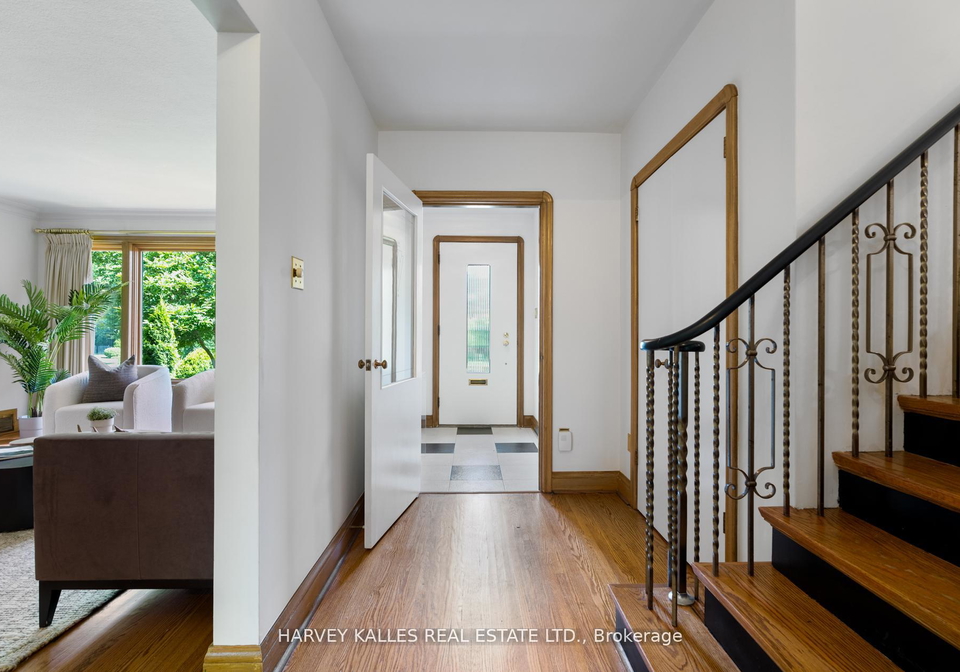 10-northolt-court-etobicoke-ontario-w12376686
