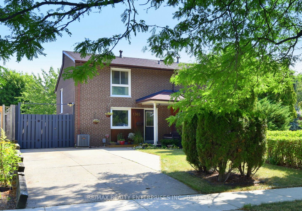 1365-seaview-drive-mississauga-ontario-w12376712