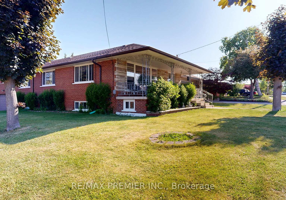 574-queens-drive-north-york-ontario-w12376782