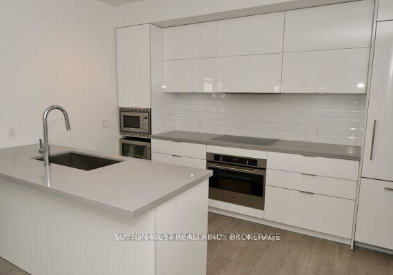 110-marine-parade-drive-etobicoke-ontario-w12376783
