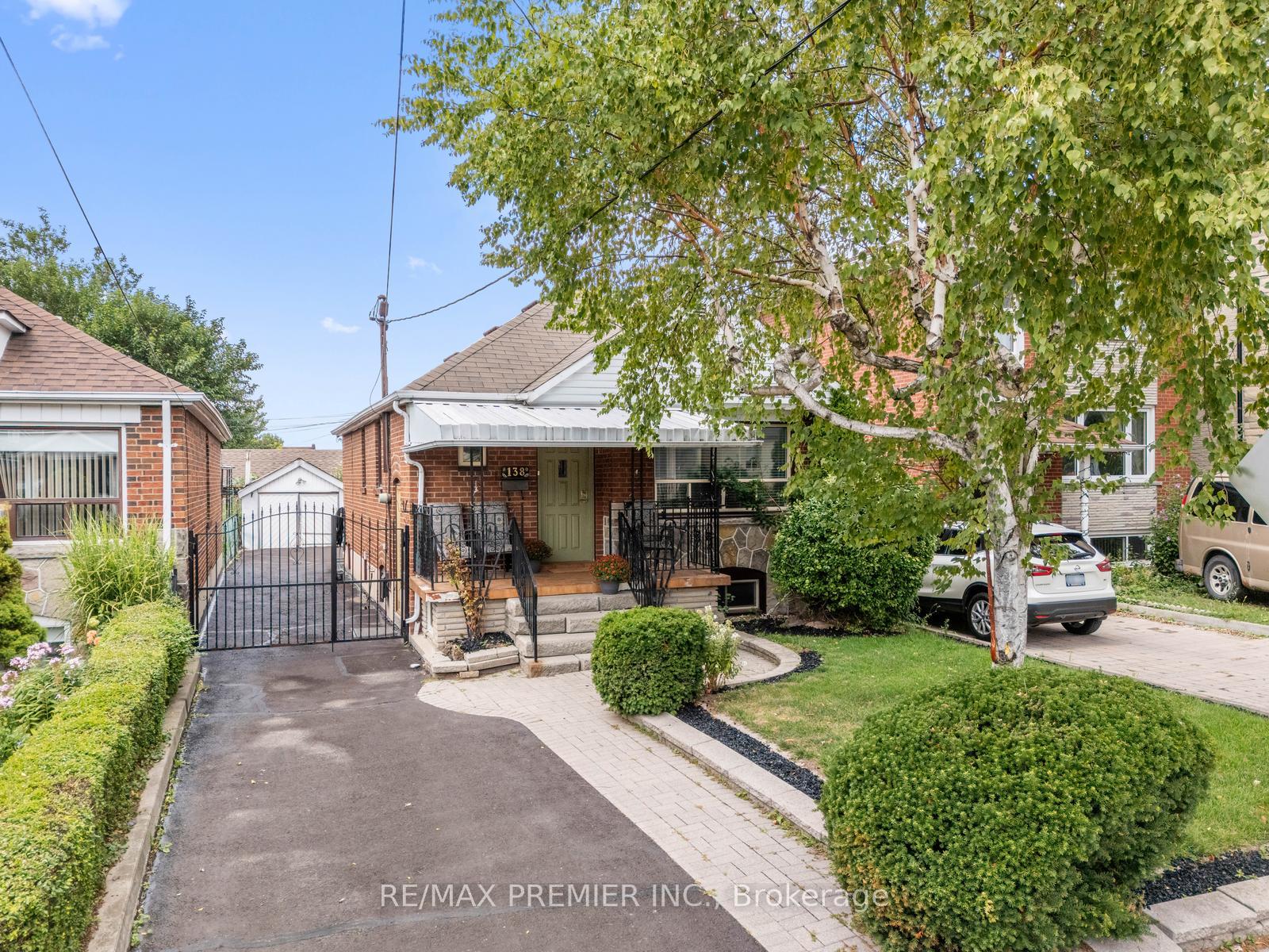 138-kane-avenue-toronto-ontario-w12376900