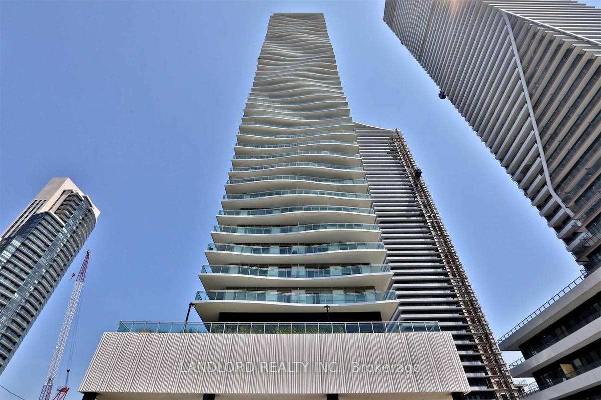 33-shore-breeze-drive-etobicoke-ontario-w12377026