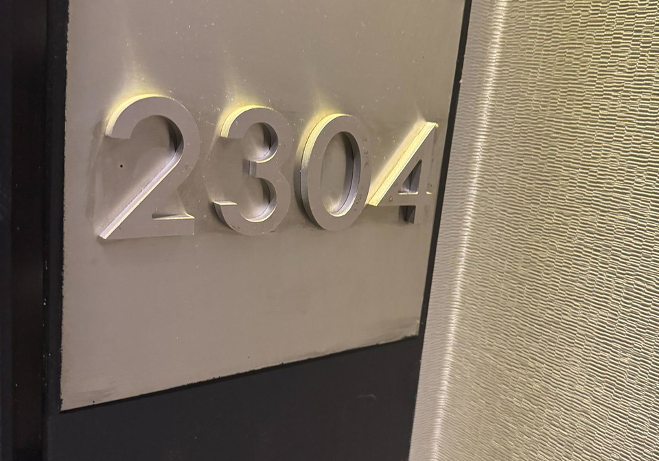 33-shore-breeze-drive-etobicoke-ontario-w12377026