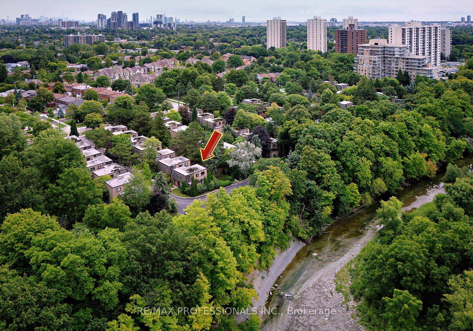 15-raintree-path-etobicoke-ontario-w12377900