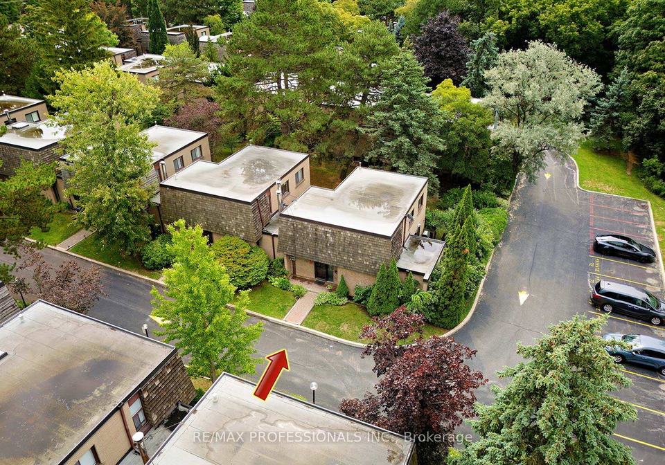 15-raintree-path-etobicoke-ontario-w12377900