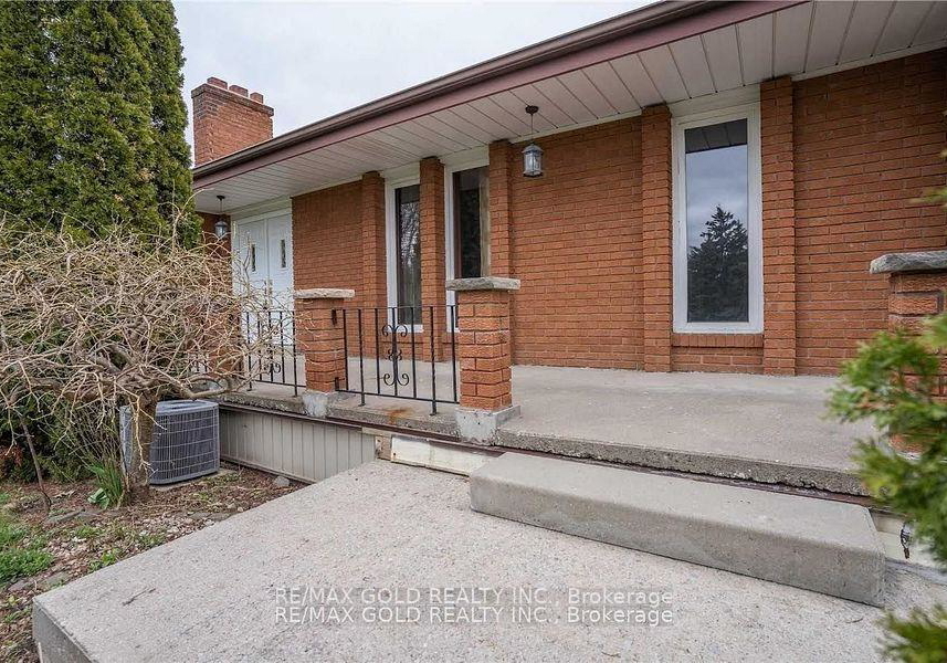 725-old-school-road-caledon-ontario-w12378190