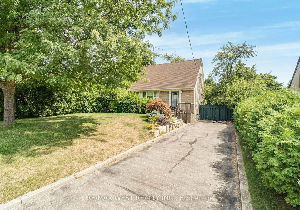6954-justine-drive-mississauga-ontario-w12378226