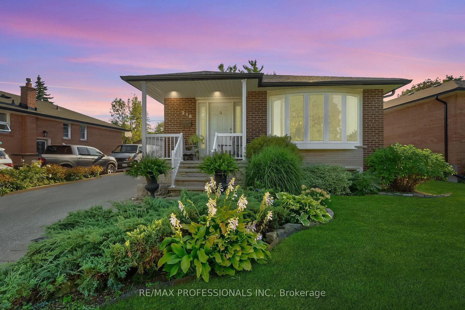 216-wellesworth-drive-etobicoke-ontario-w12378243