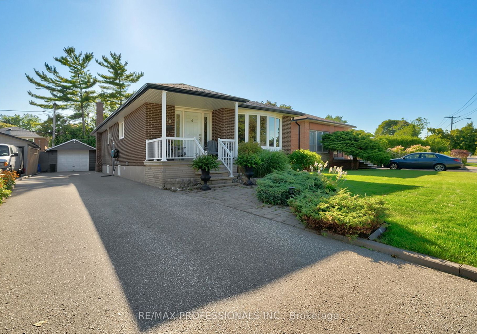 216-wellesworth-drive-etobicoke-ontario-w12378243