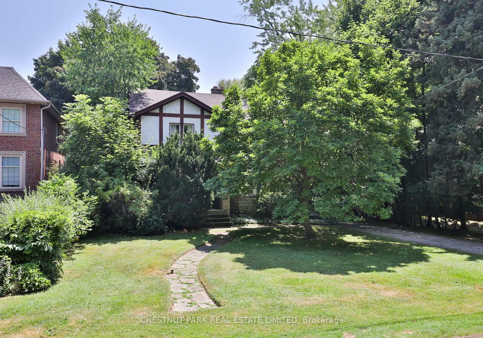 61-burnhamthorpe-crescent-etobicoke-ontario-w12378249