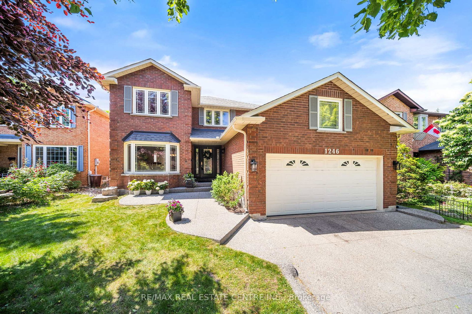 1246-old-carriage-way-oakville-ontario-w12378283