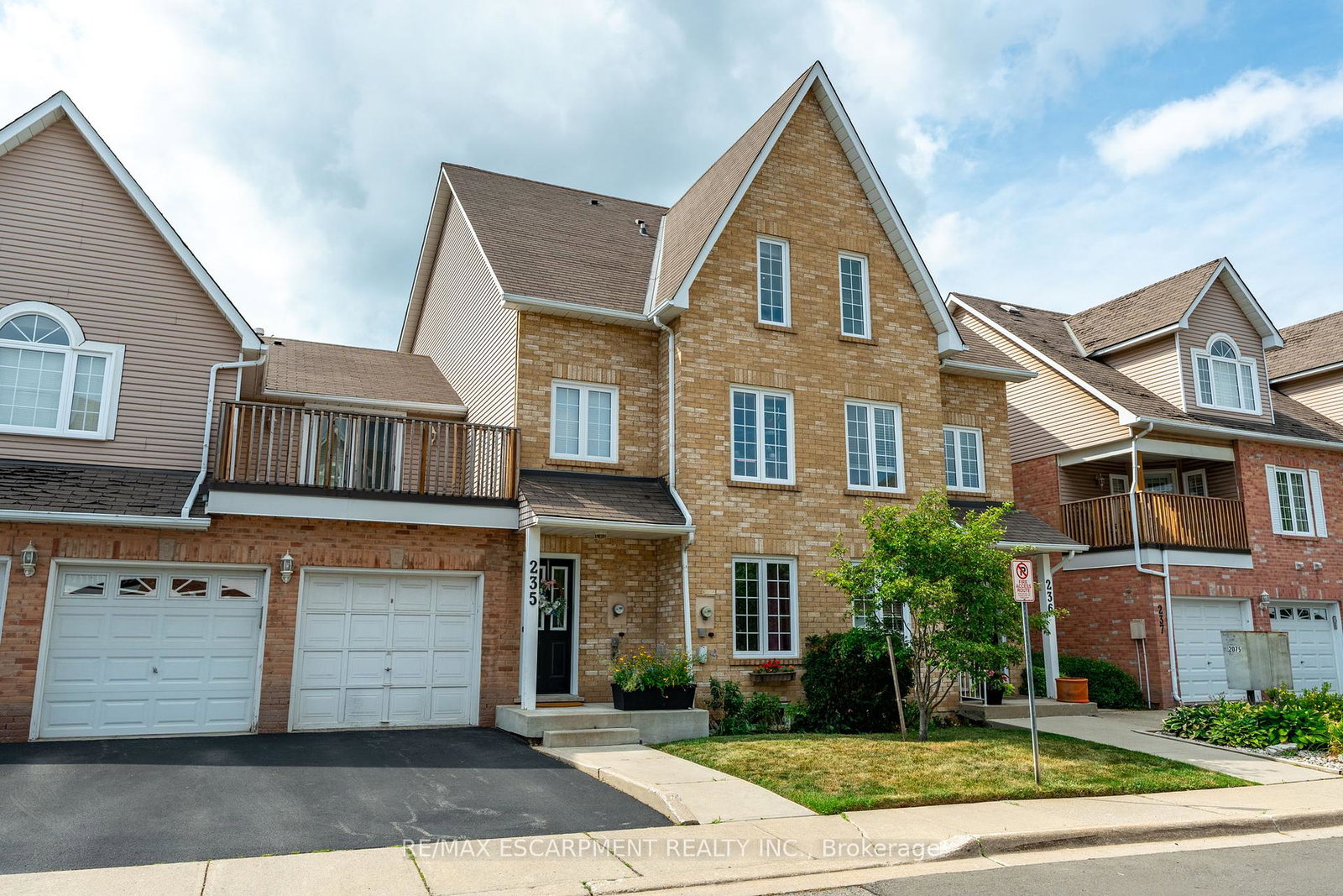 2075-walkers-line-burlington-ontario-w12378394