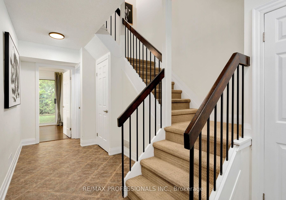 1080-walden-circle-mississauga-ontario-w12378436