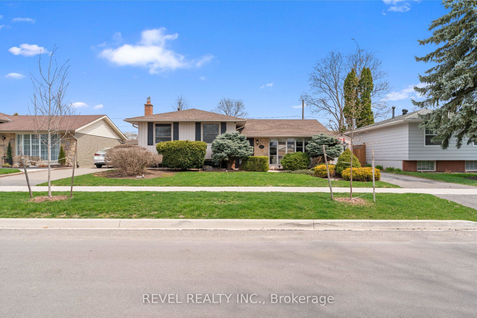 637-thornwood-avenue-burlington-ontario-w12378439