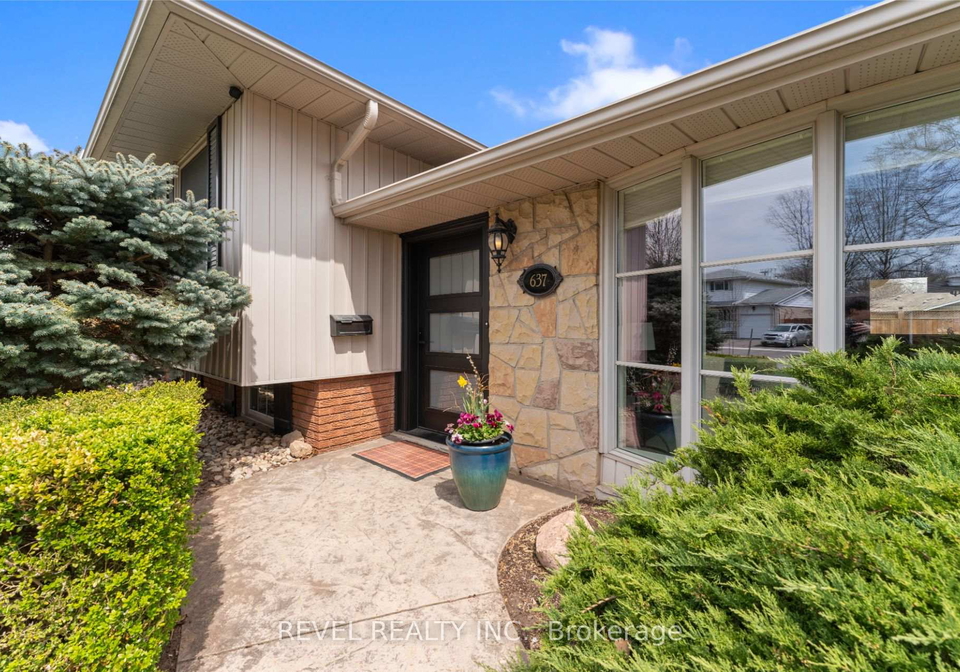 637-thornwood-avenue-burlington-ontario-w12378439