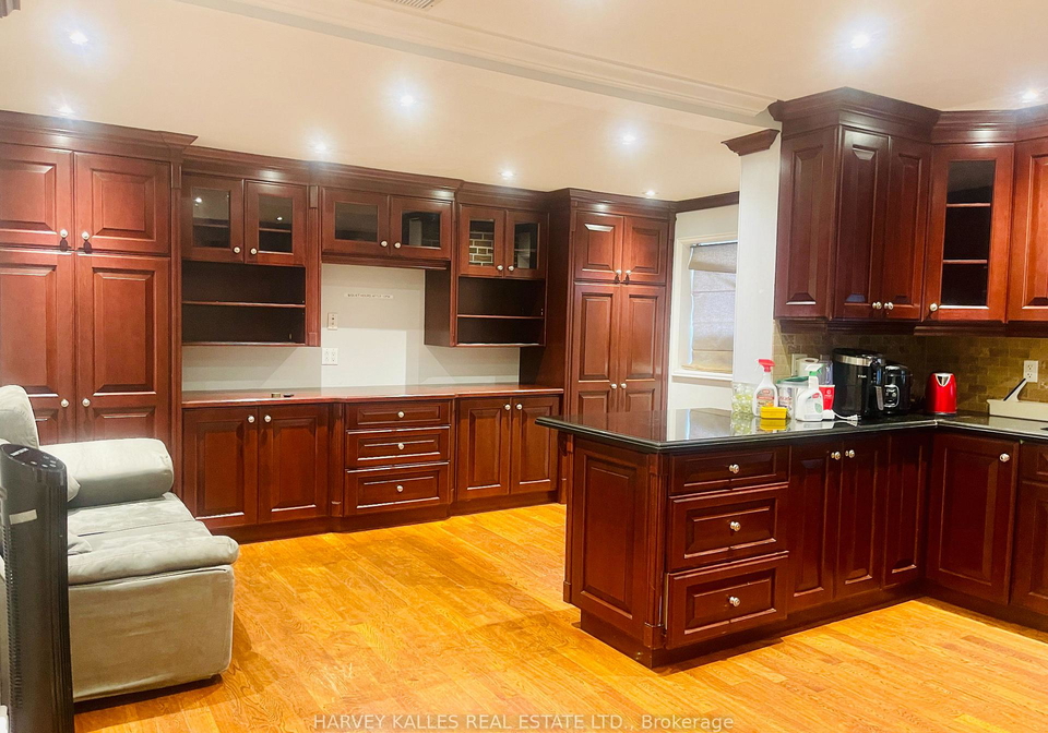 1538-davenport-road-toronto-ontario-w12378651