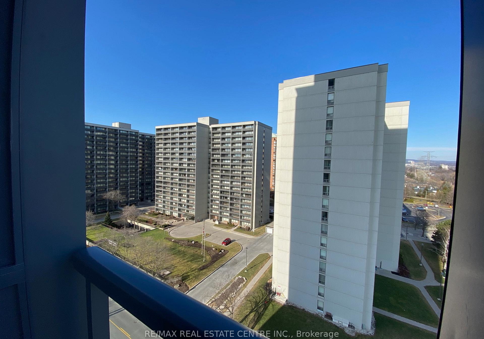 500-brock-avenue-burlington-ontario-w12378700