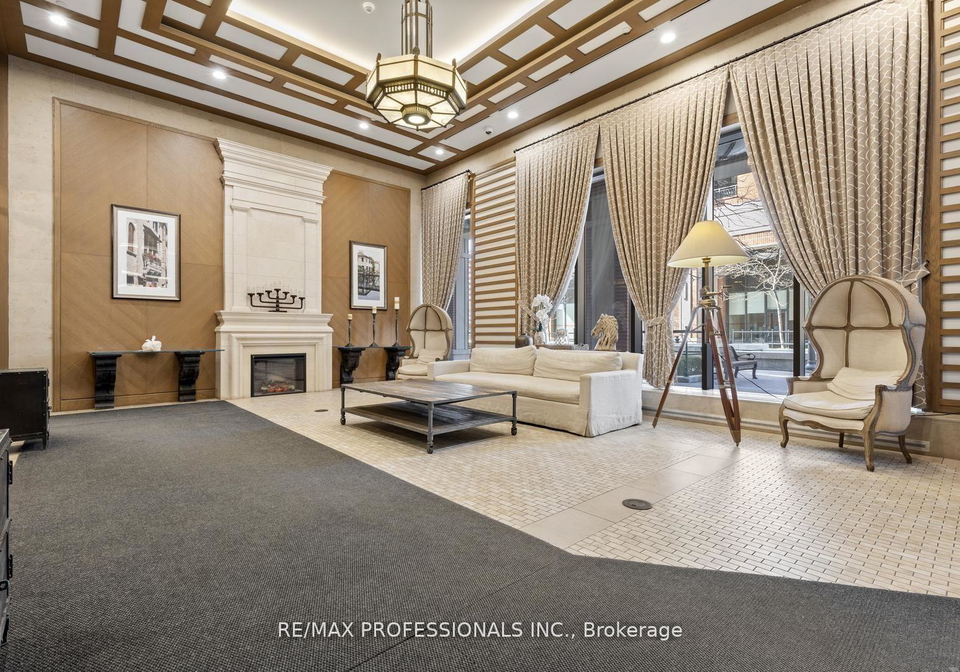 800-lawrence-avenue-w-north-york-ontario-w12378705