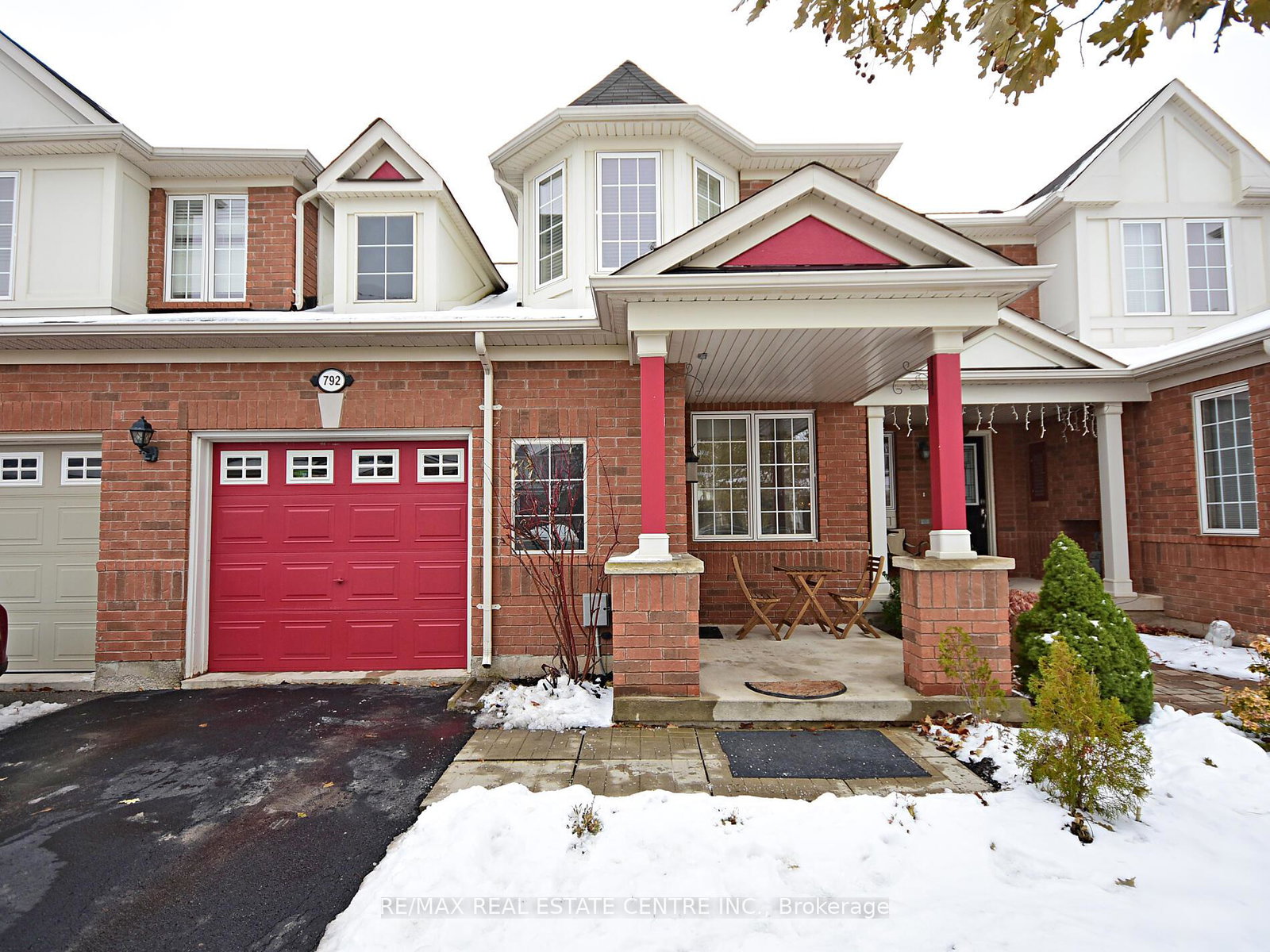 792-johnson-heights-milton-ontario-w12378725