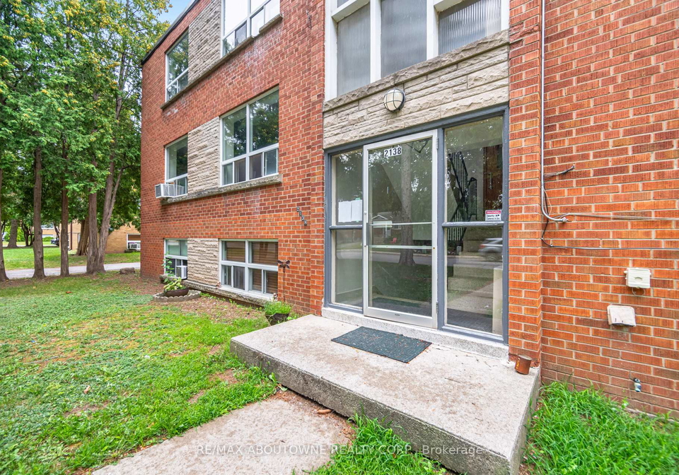 2138-ghent-avenue-burlington-ontario-w12378896