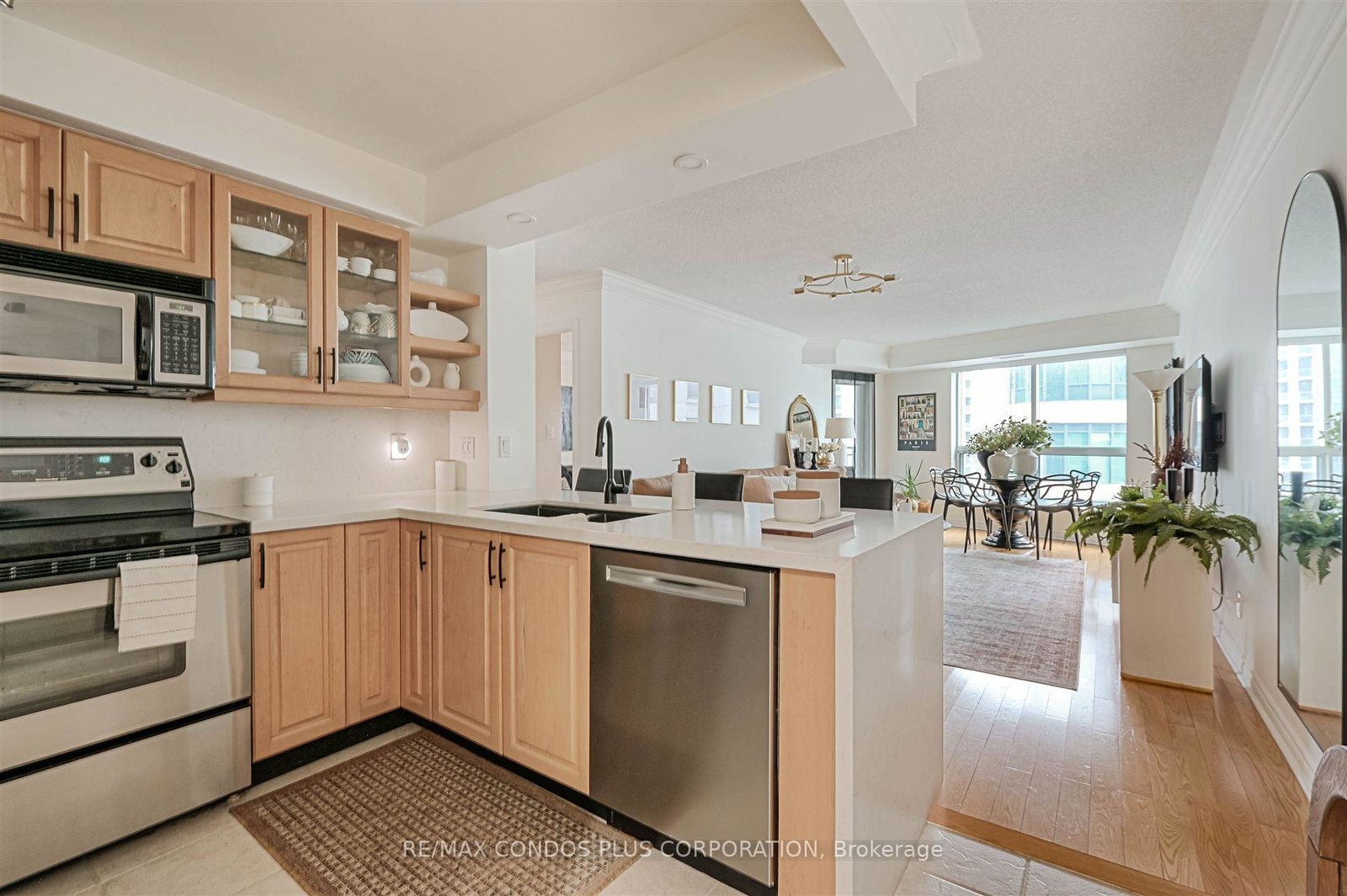 2111-lake-shore-boulevard-w-etobicoke-ontario-w12378928