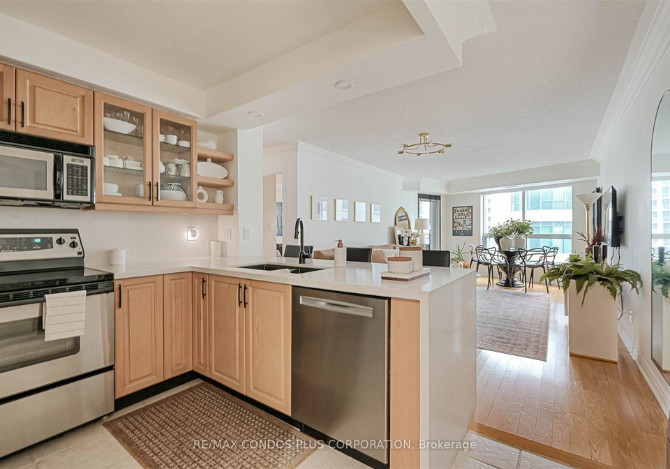 2111-lake-shore-boulevard-w-etobicoke-ontario-w12378928