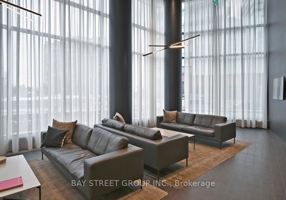 3900-confederation-parkway-mississauga-ontario-w12379139