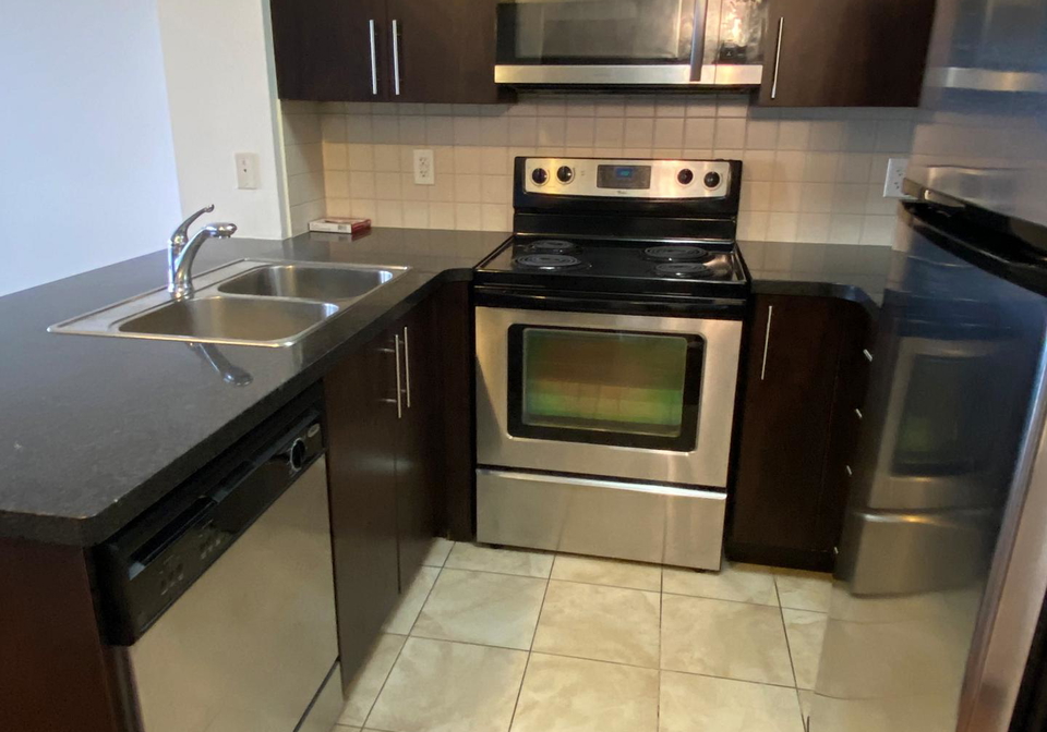 1070-sheppard-avenue-w-york-ontario-w12379207