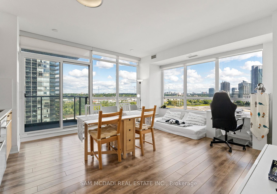 36-park-lawn-road-etobicoke-ontario-w12379276