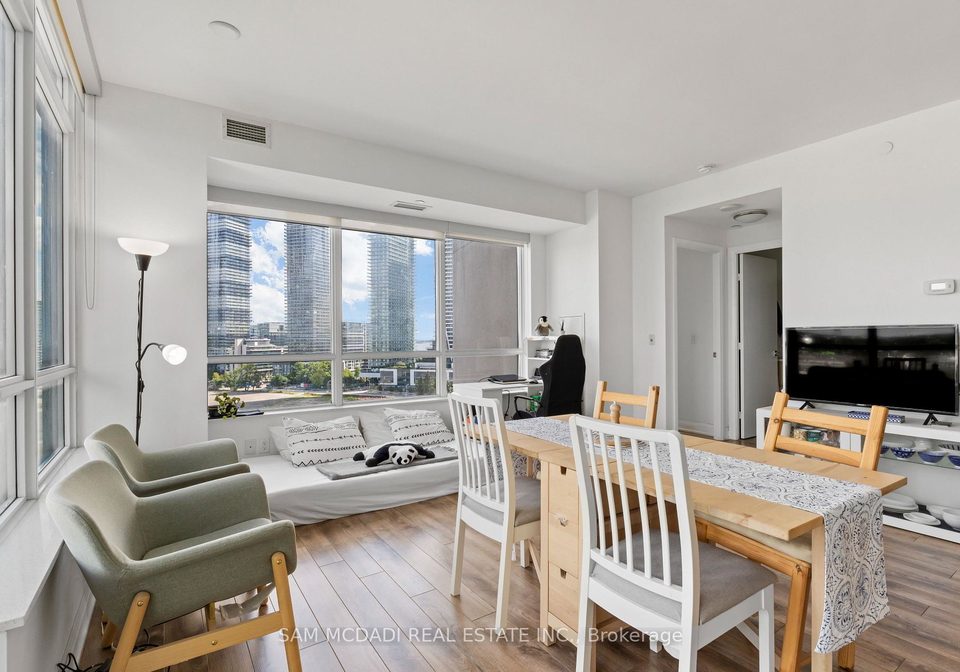 36-park-lawn-road-etobicoke-ontario-w12379276