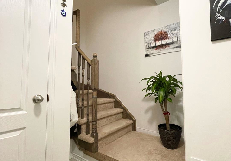 2484-post-road-oakville-ontario-w12379815