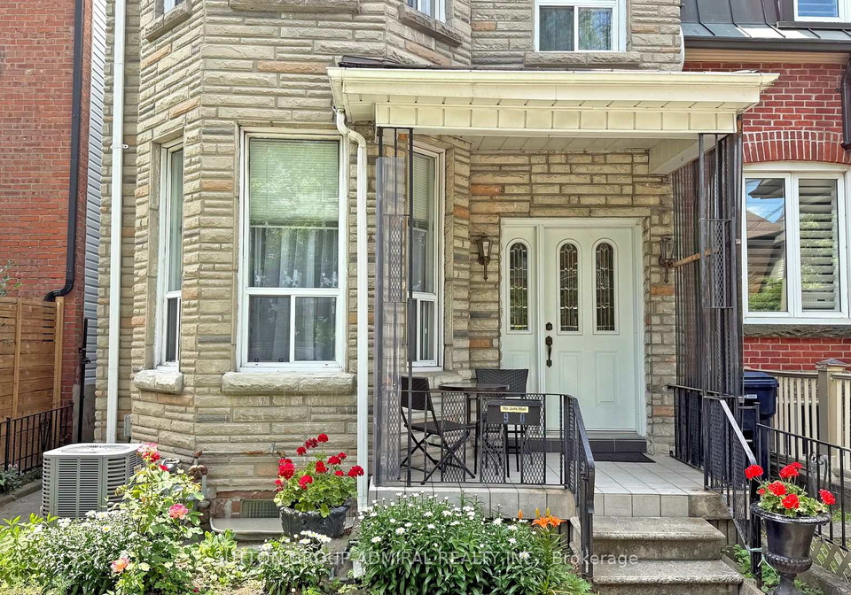 90-westmoreland-avenue-toronto-ontario-w12379918