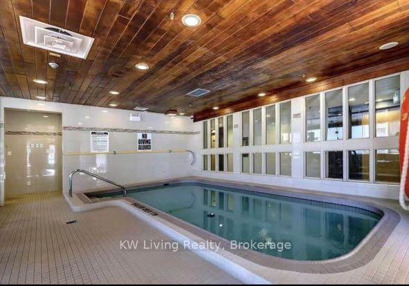 1001-cedarglen-gate-mississauga-ontario-w12379926