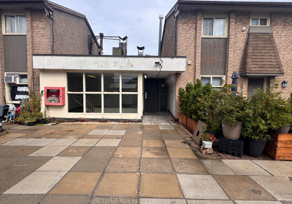 28-rexdale-boulevard-etobicoke-ontario-w12379996