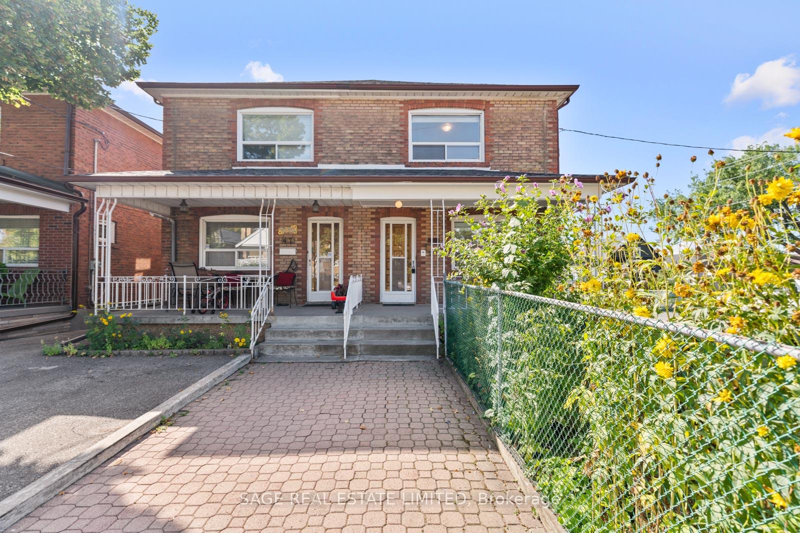 49-bowie-avenue-north-york-ontario-w12380064