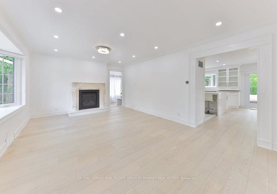 1003-lakeshore-road-w-oakville-ontario-w12380593