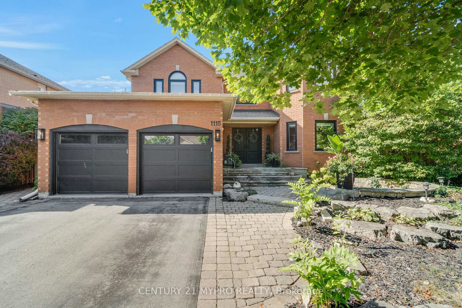 1115-sheltered-oak-court-oakville-ontario-w12380662