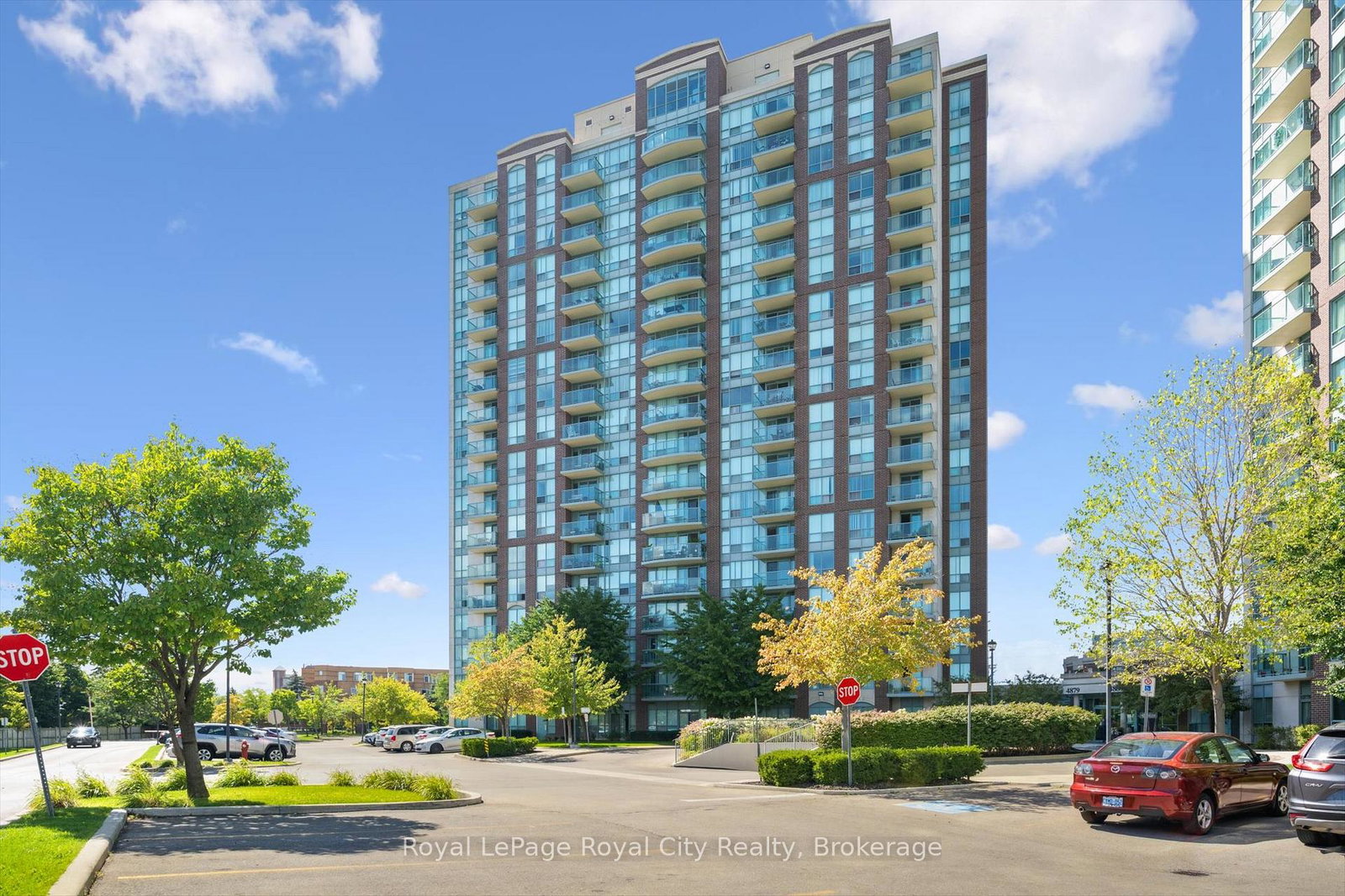 4889-kimbermount-avenue-mississauga-ontario-w12380664