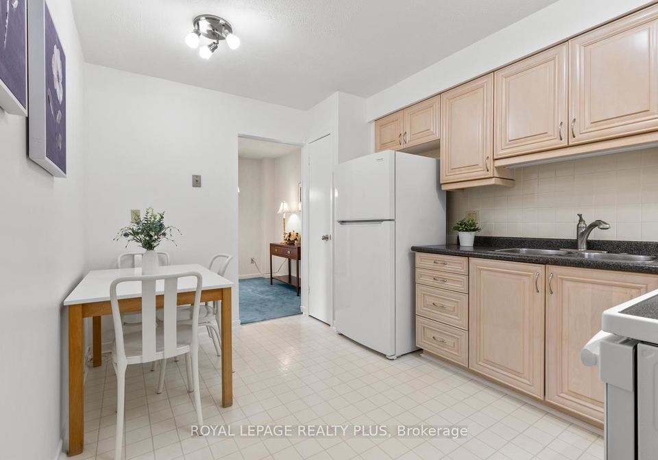 1180-valley-boulevard-mississauga-ontario-w12380714
