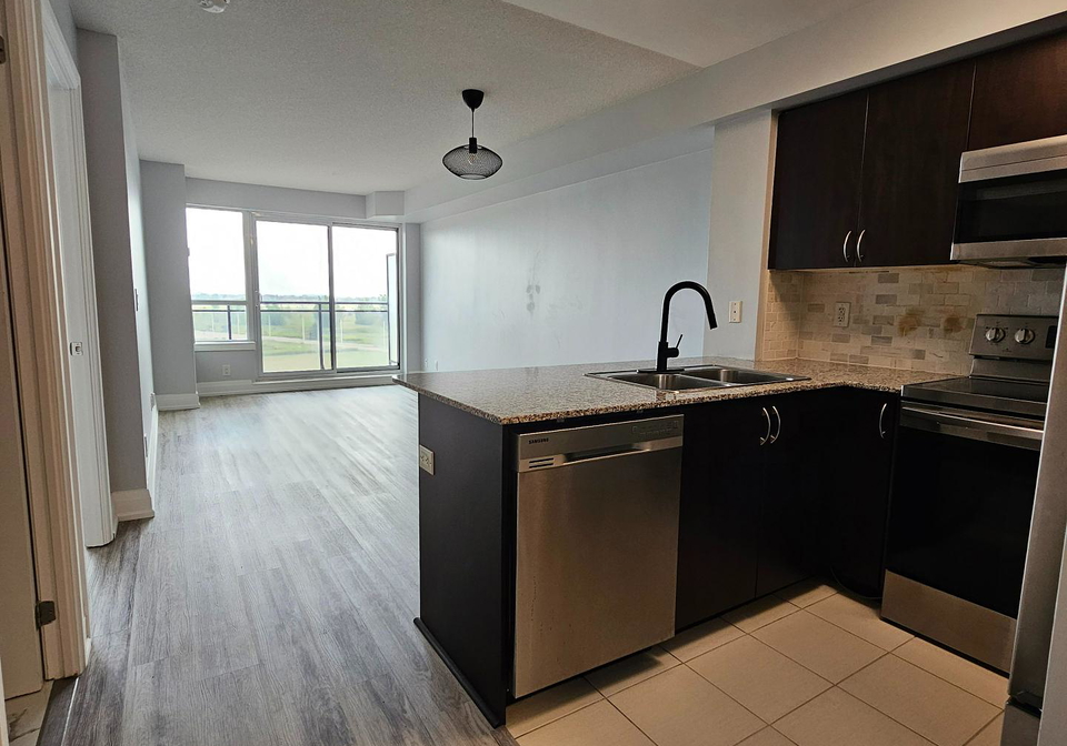 1060-sheppard-avenue-w-york-ontario-w12380852