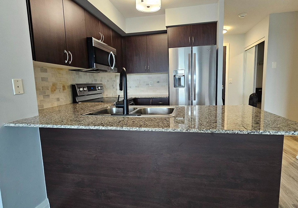 1060-sheppard-avenue-w-york-ontario-w12380852