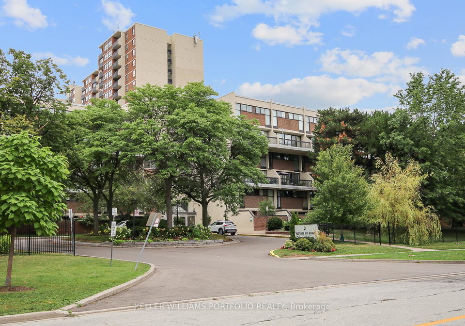 2-valhalla-inn-road-etobicoke-ontario-w12380943